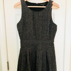 Tweed Banana Republic Dress with POCKETS! Size 4